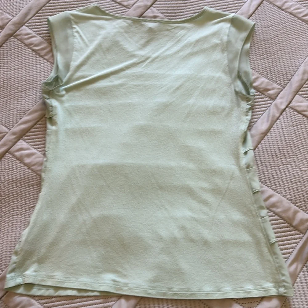 2/$10 The Limited Ruffled Cap Sleeve Blouse Top Sz S Pale Green - Picture 6 of 7